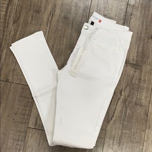 Nine planet white skinny jeans